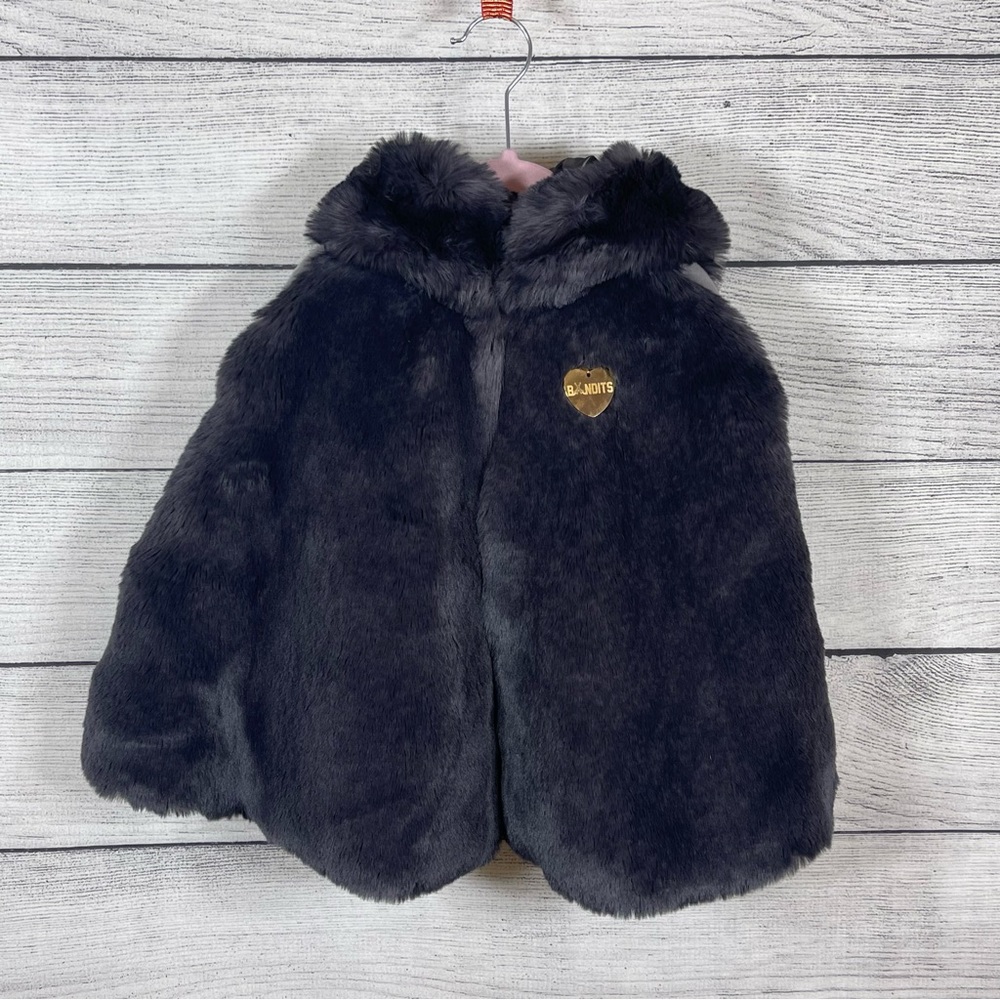 Bandits Girls Gray Faux Fur Cape Sz M